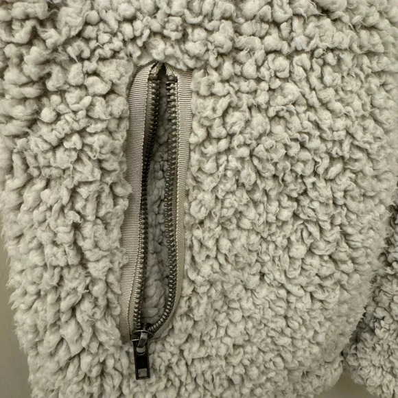Thread & Supply Sherpa Lined Zip Up Vest w Pockets EUC Size XS - Picture 2 of 8
